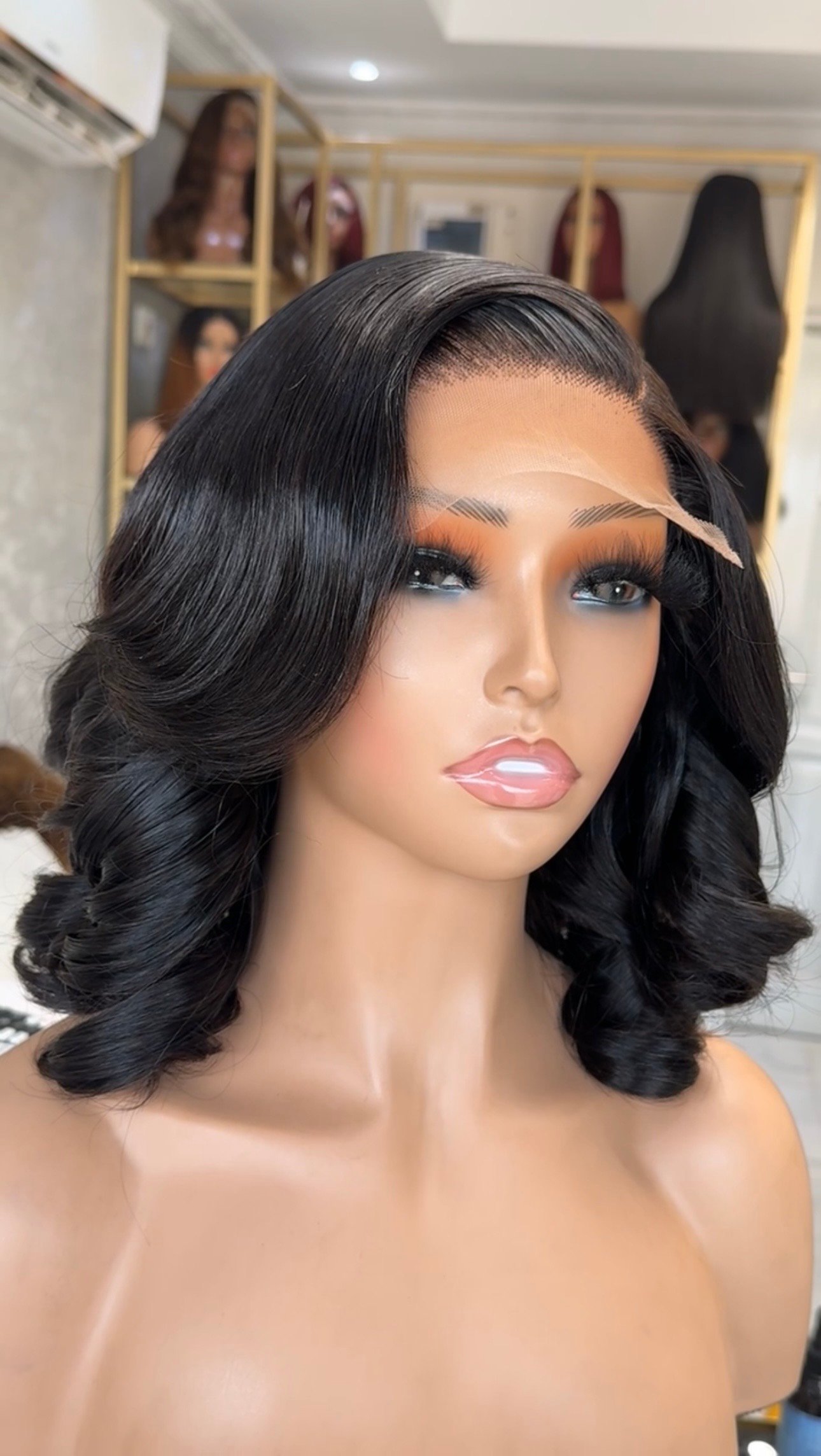 Featured Wig Unit